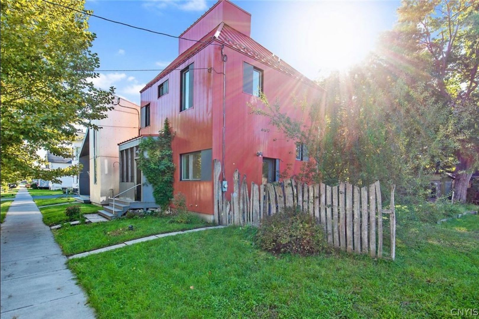 Charming modern 3BR House in Syracuse – photo 2