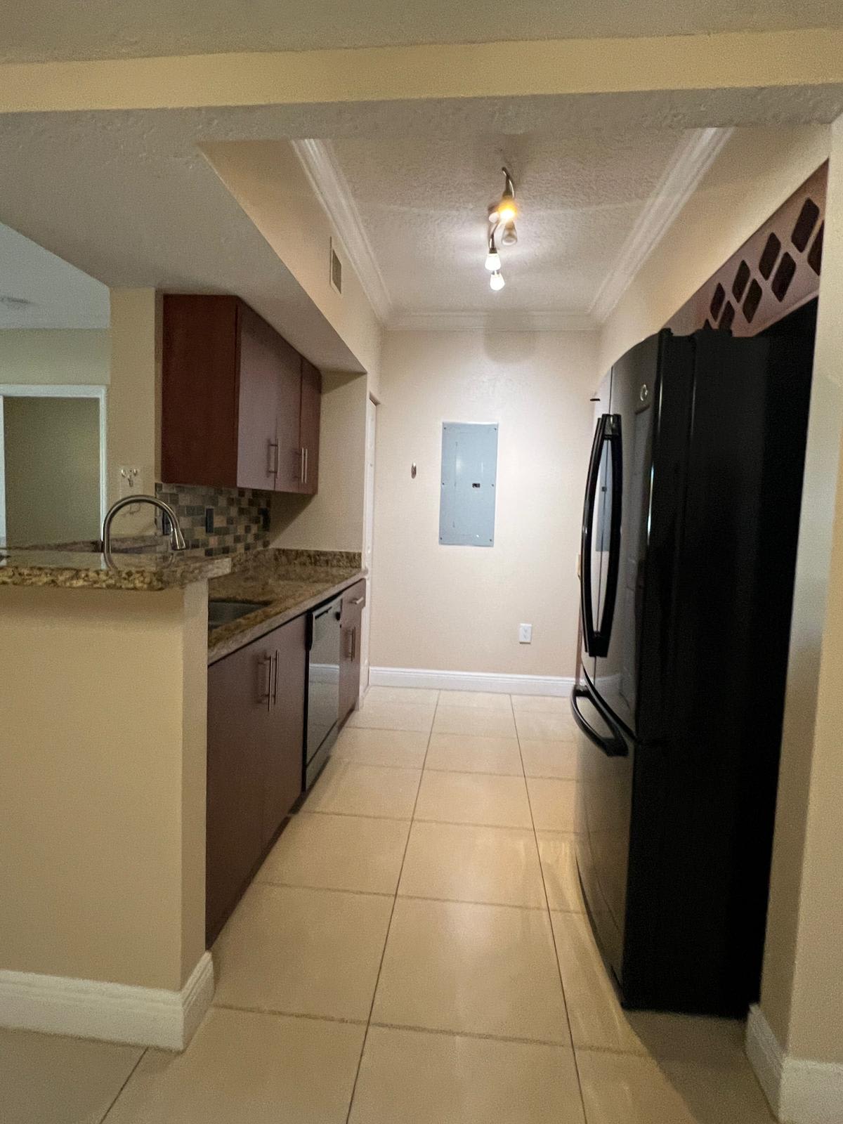 231 Southwest 116th Avenue – photo 3