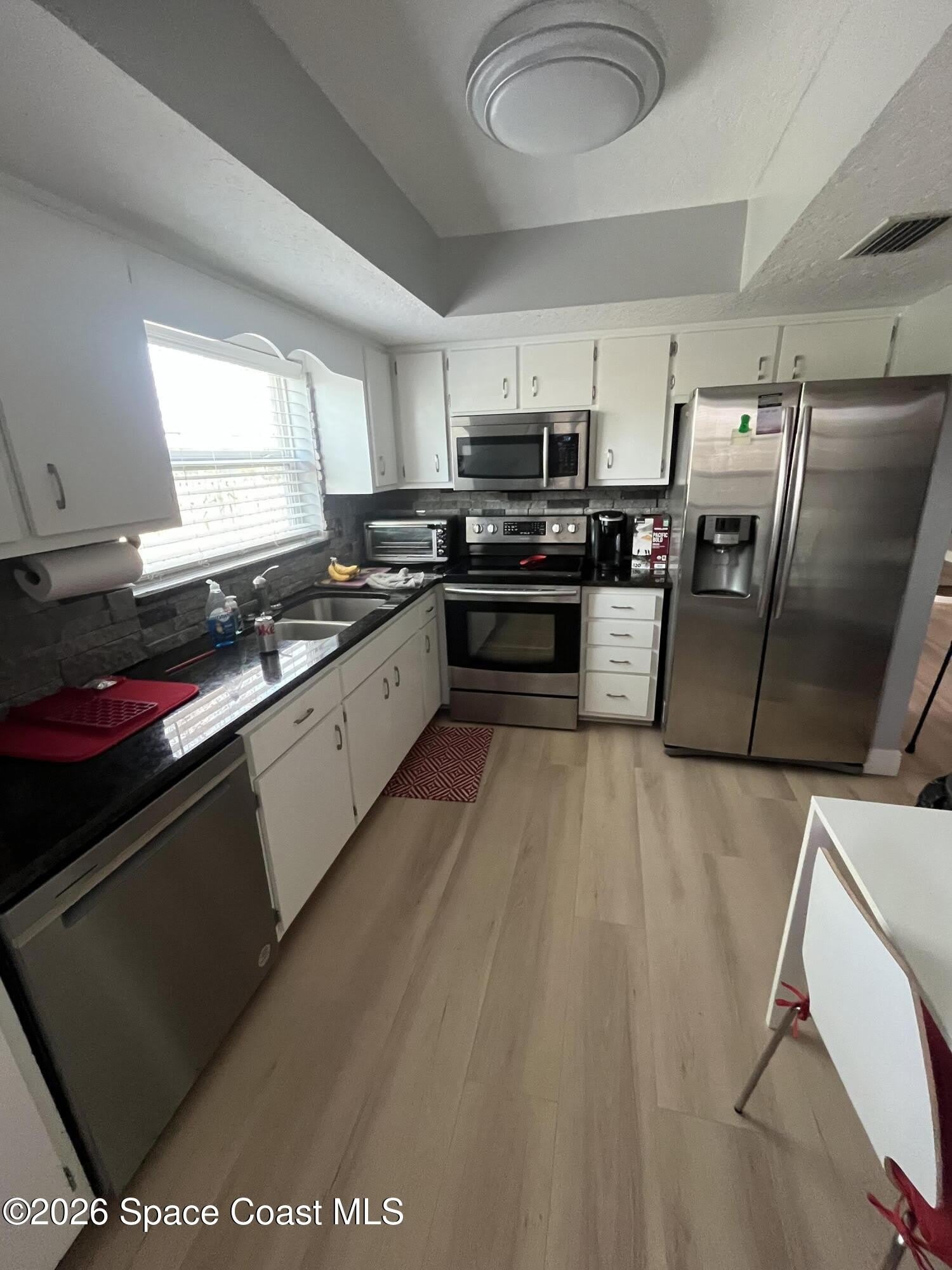 190 Seawind Drive – photo 3