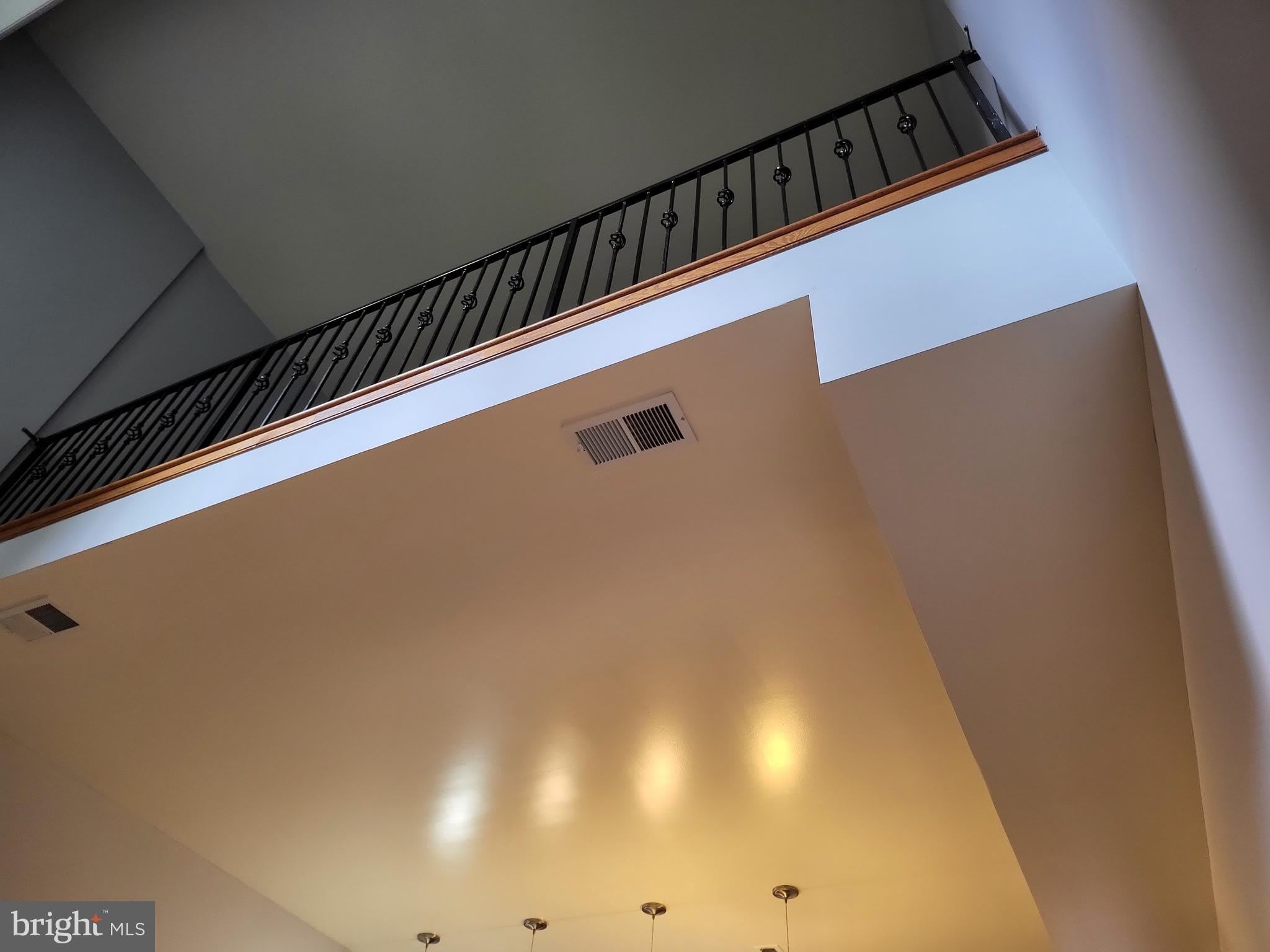 507 S BOND Street – photo 5