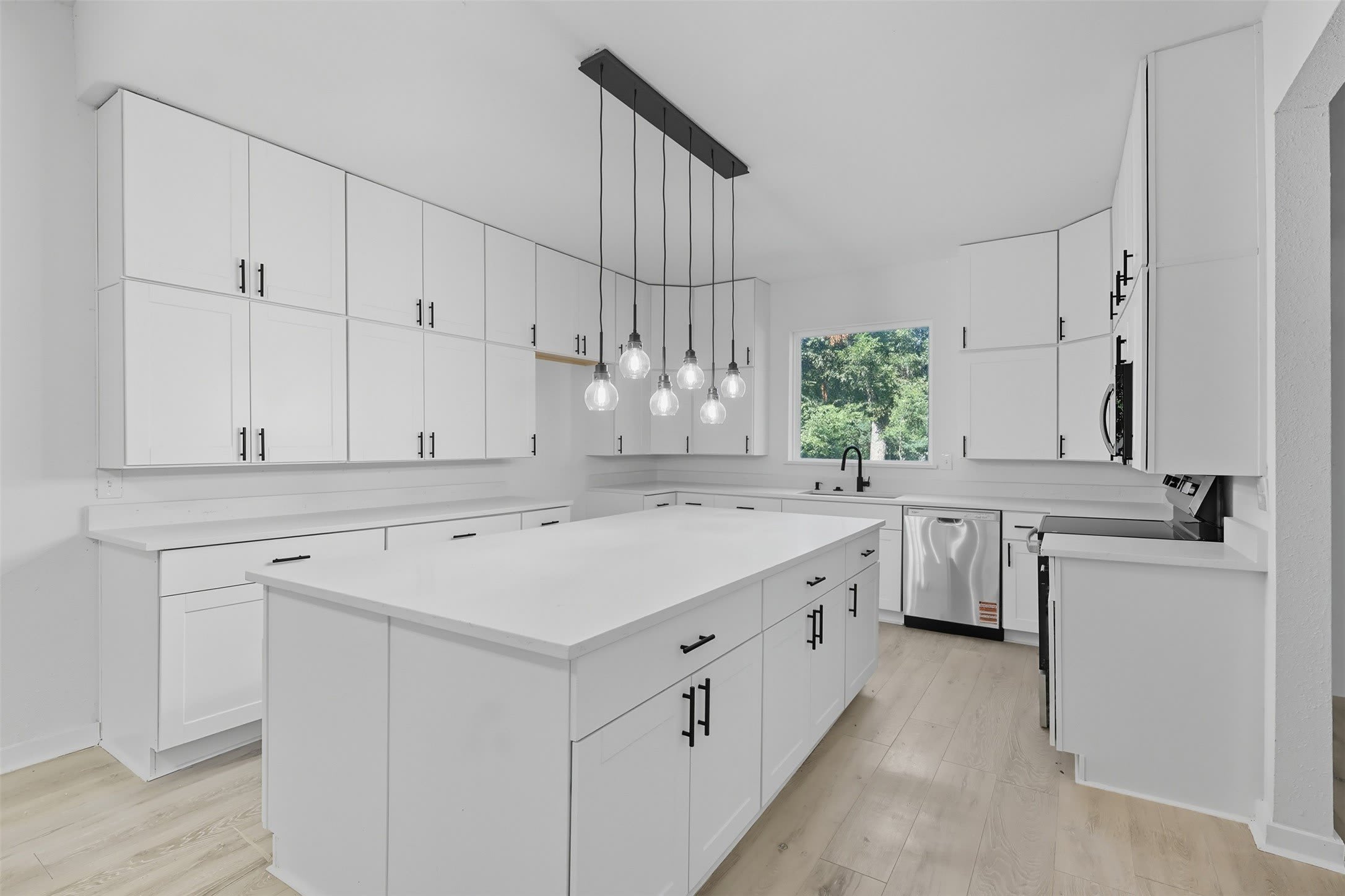 605 N Main Street – photo 1