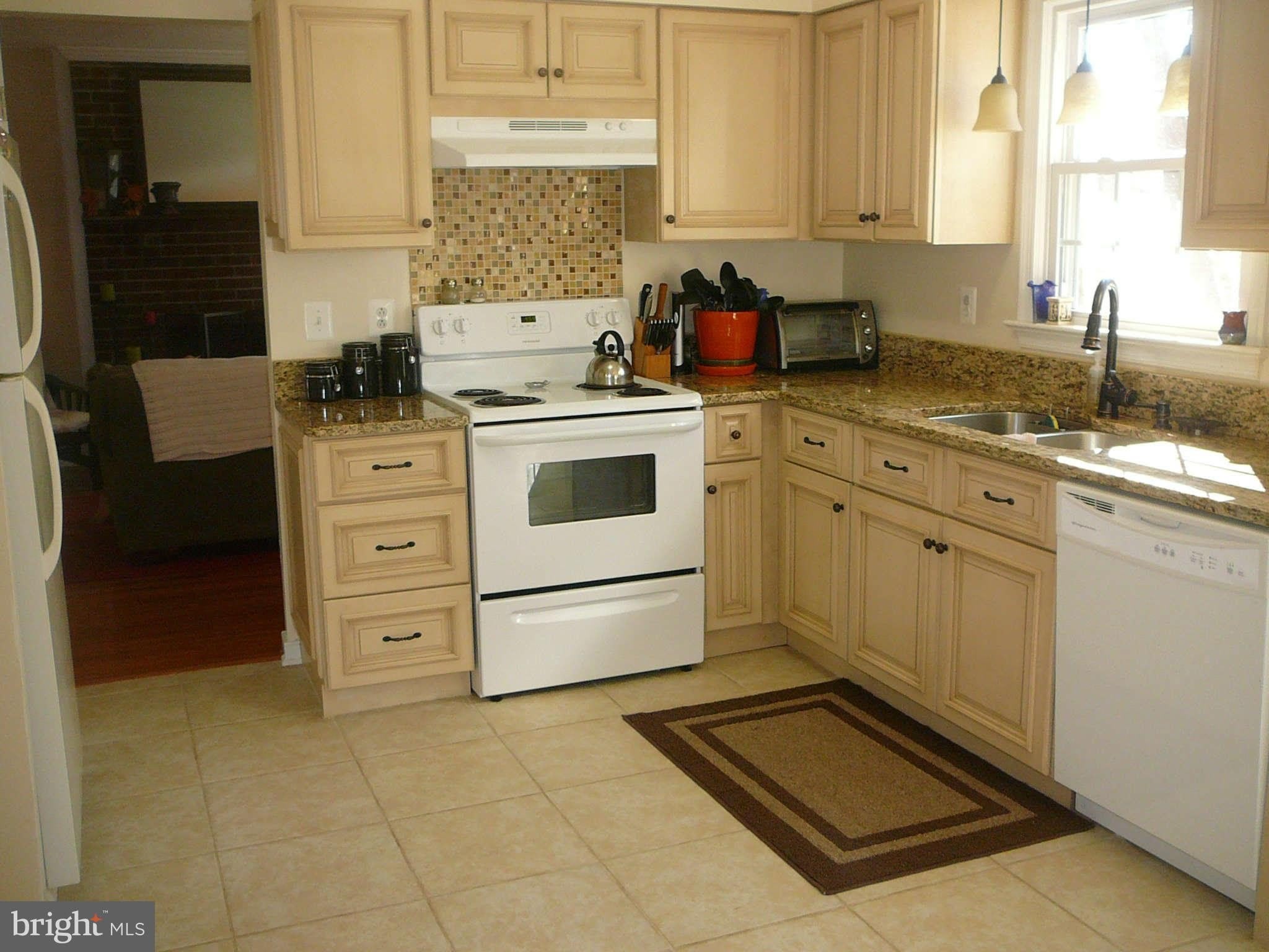231 VINE Place – photo 3