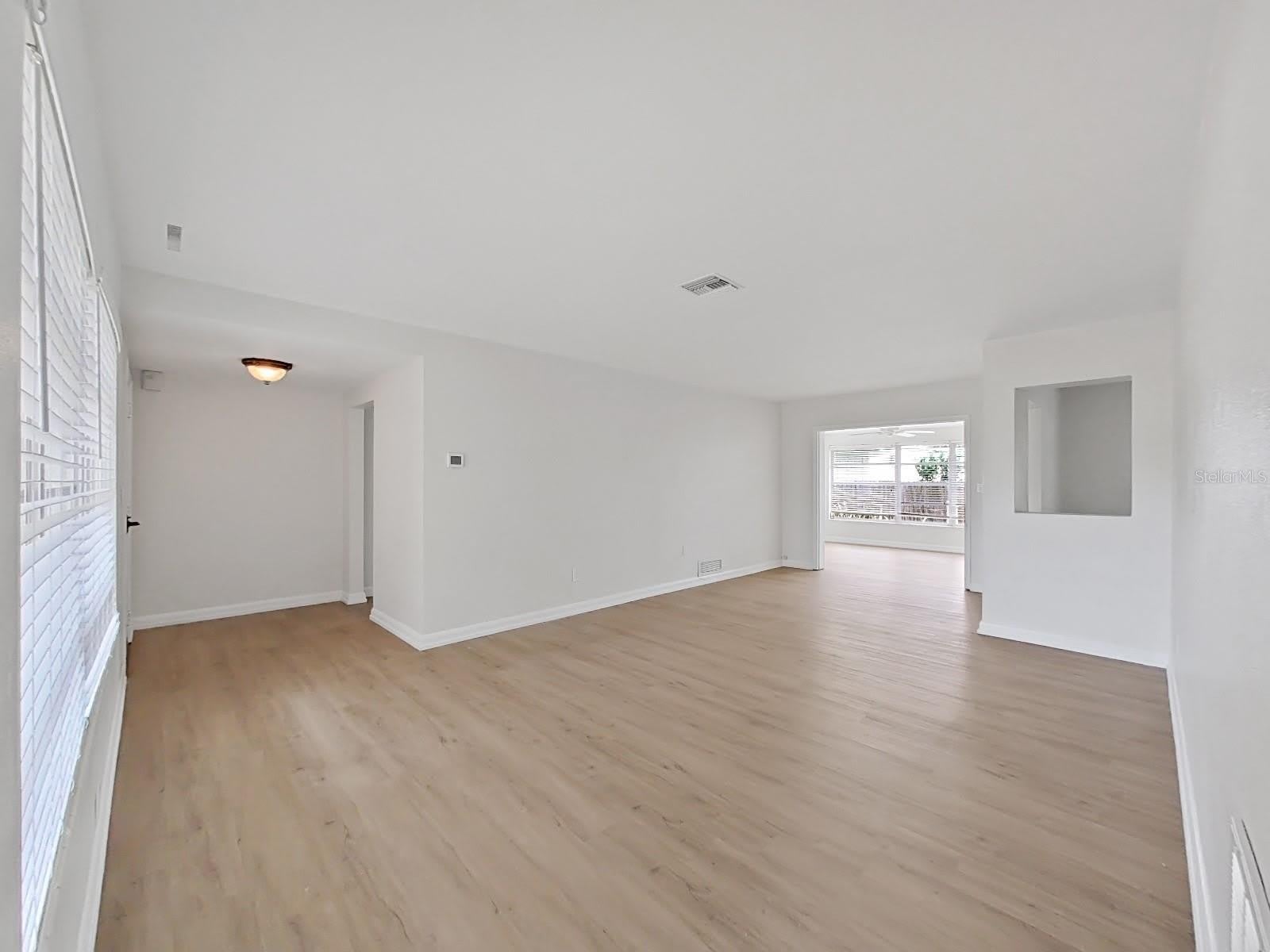 1701 LAURIE LANE – photo 4