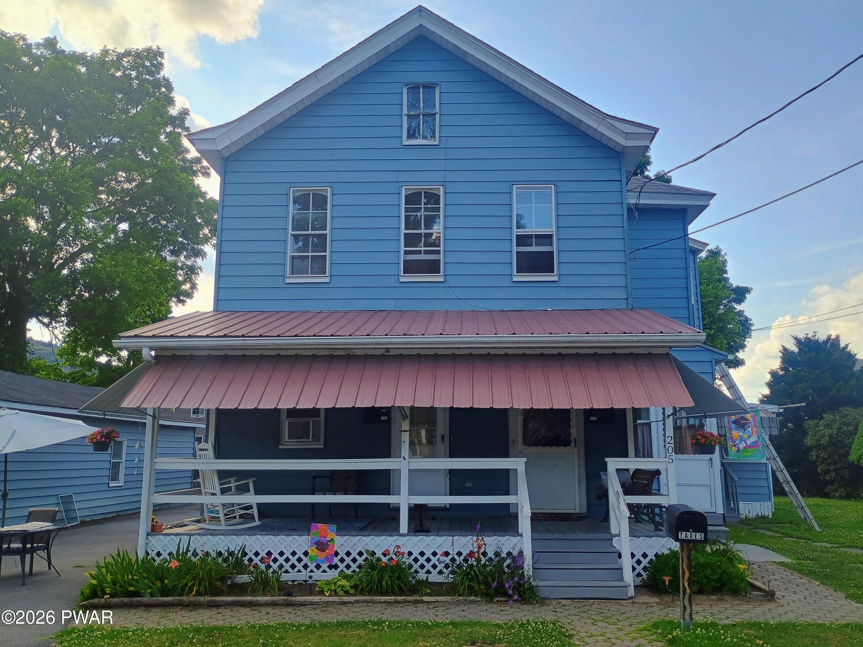 205 Avenue N – photo 1