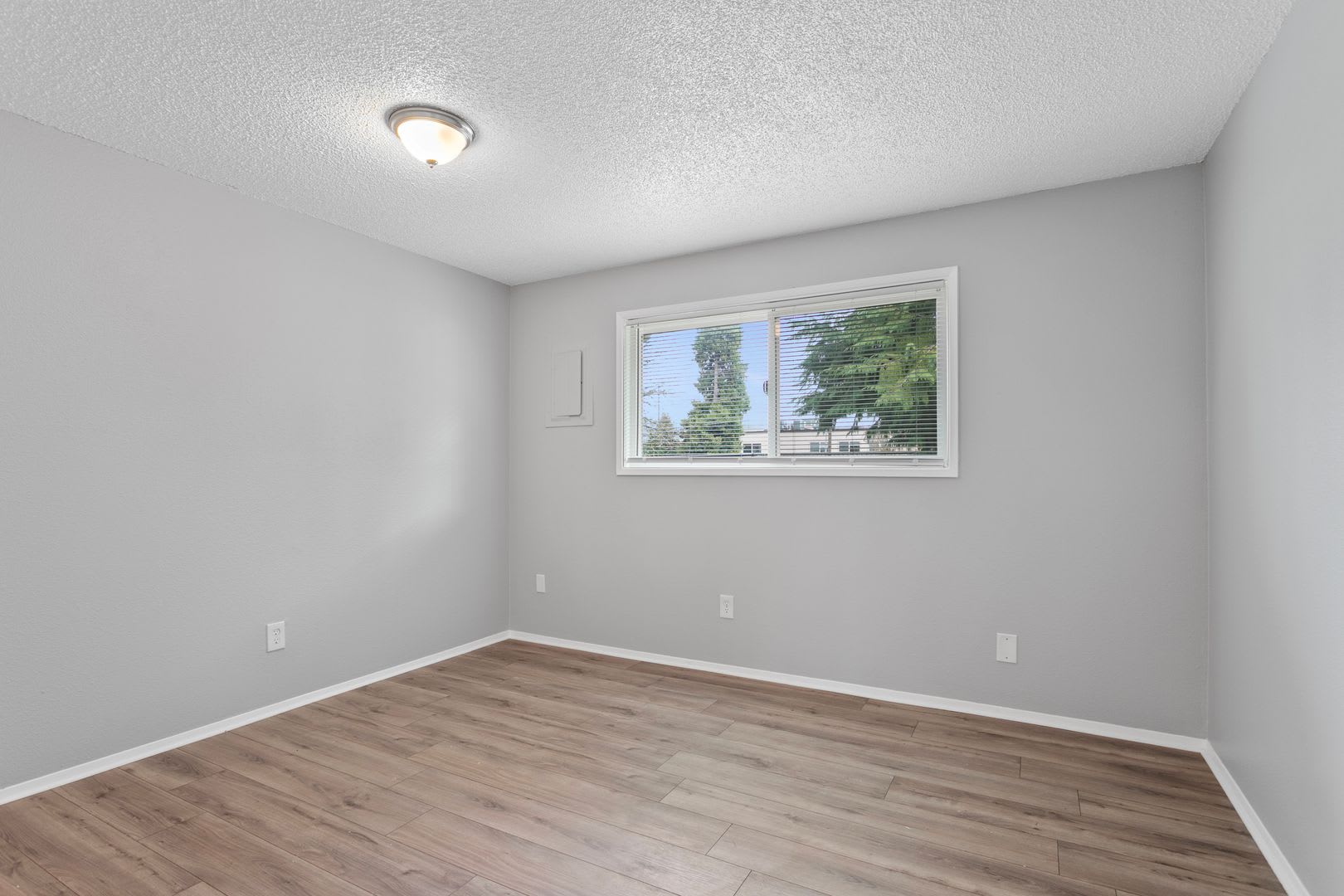 Cackamas Court – photo 4