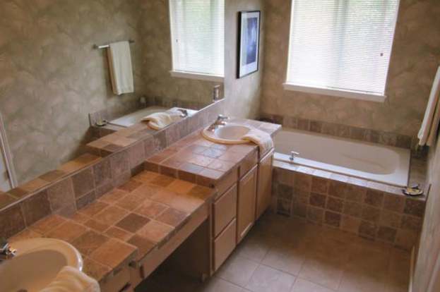 17867 Southwest Heatherwood Lane – photo 2