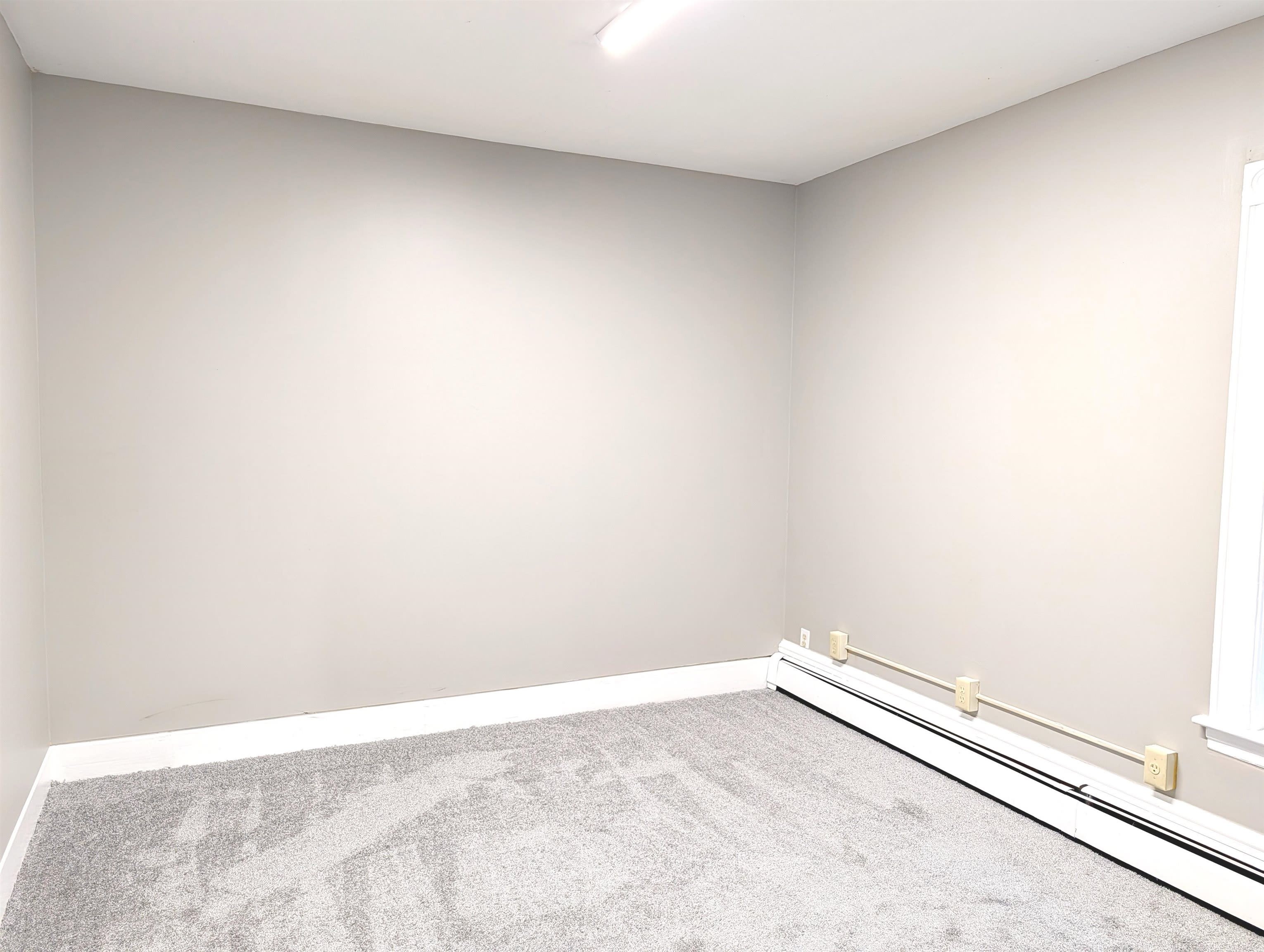 685 Massabesic Street – photo 5