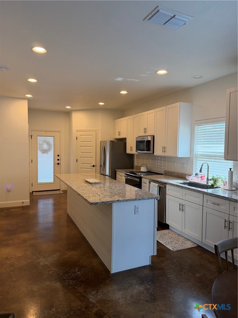 1366 Hanz Drive – photo 3