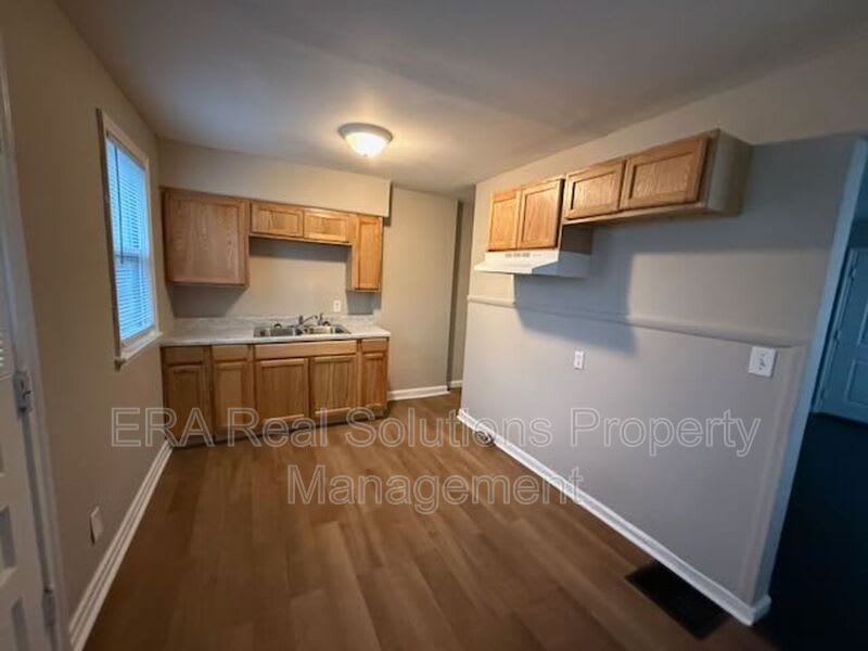 68 N. Waverly Street – photo 3