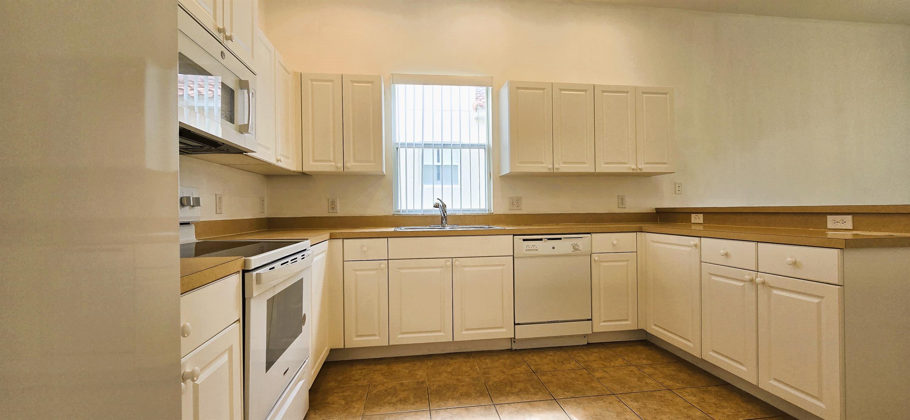 1058 Tuscan Hills Boulevard – photo 5