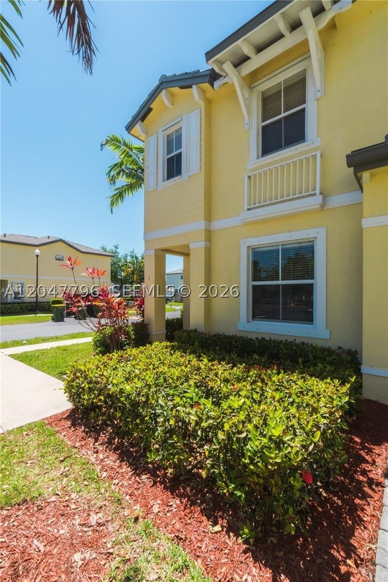 3065 SE 1 DR – photo 4