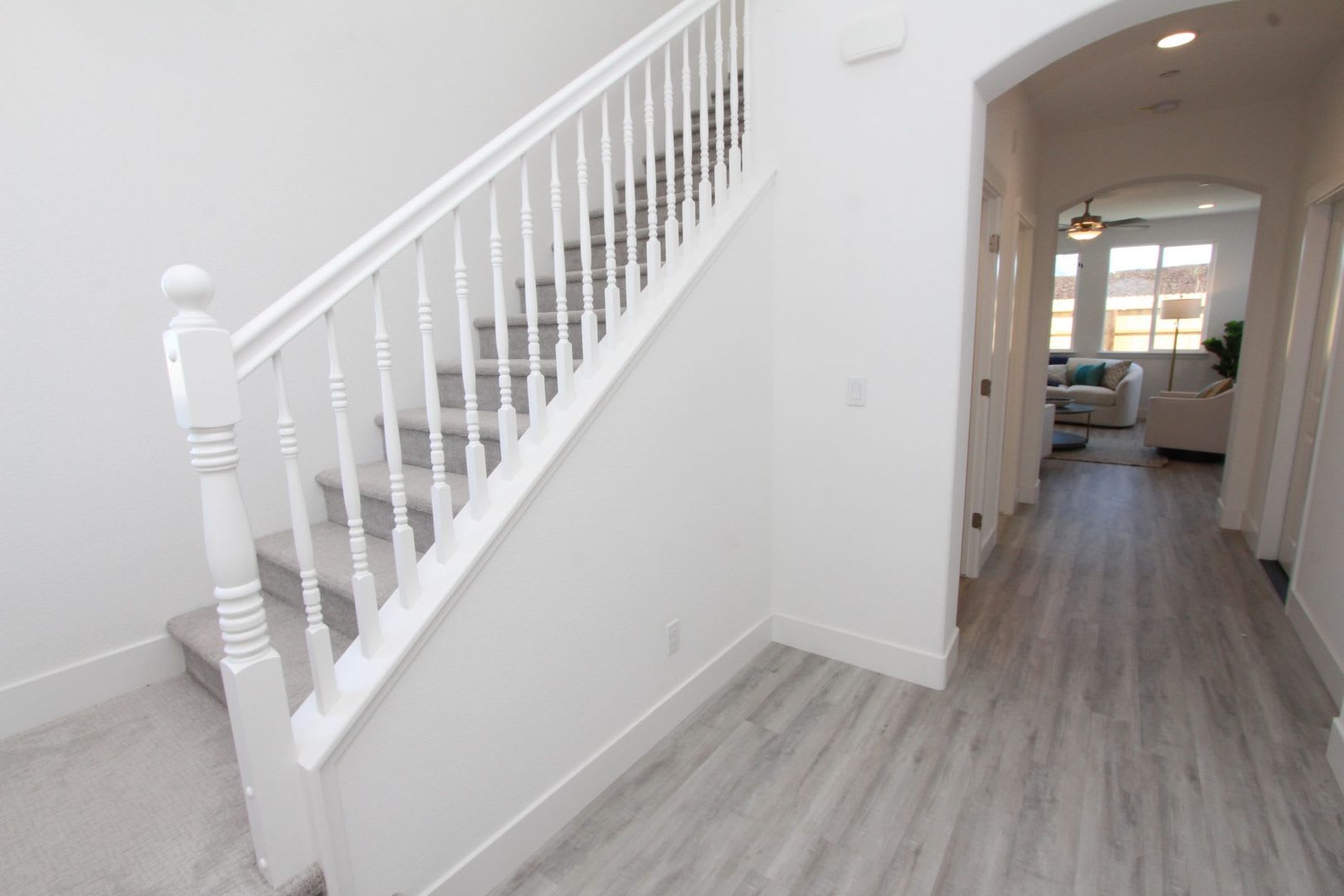 Gorgeous New Build 3 bedroom 2.5 bathroom home in Santana Ranch Available NOW!! – photo 5