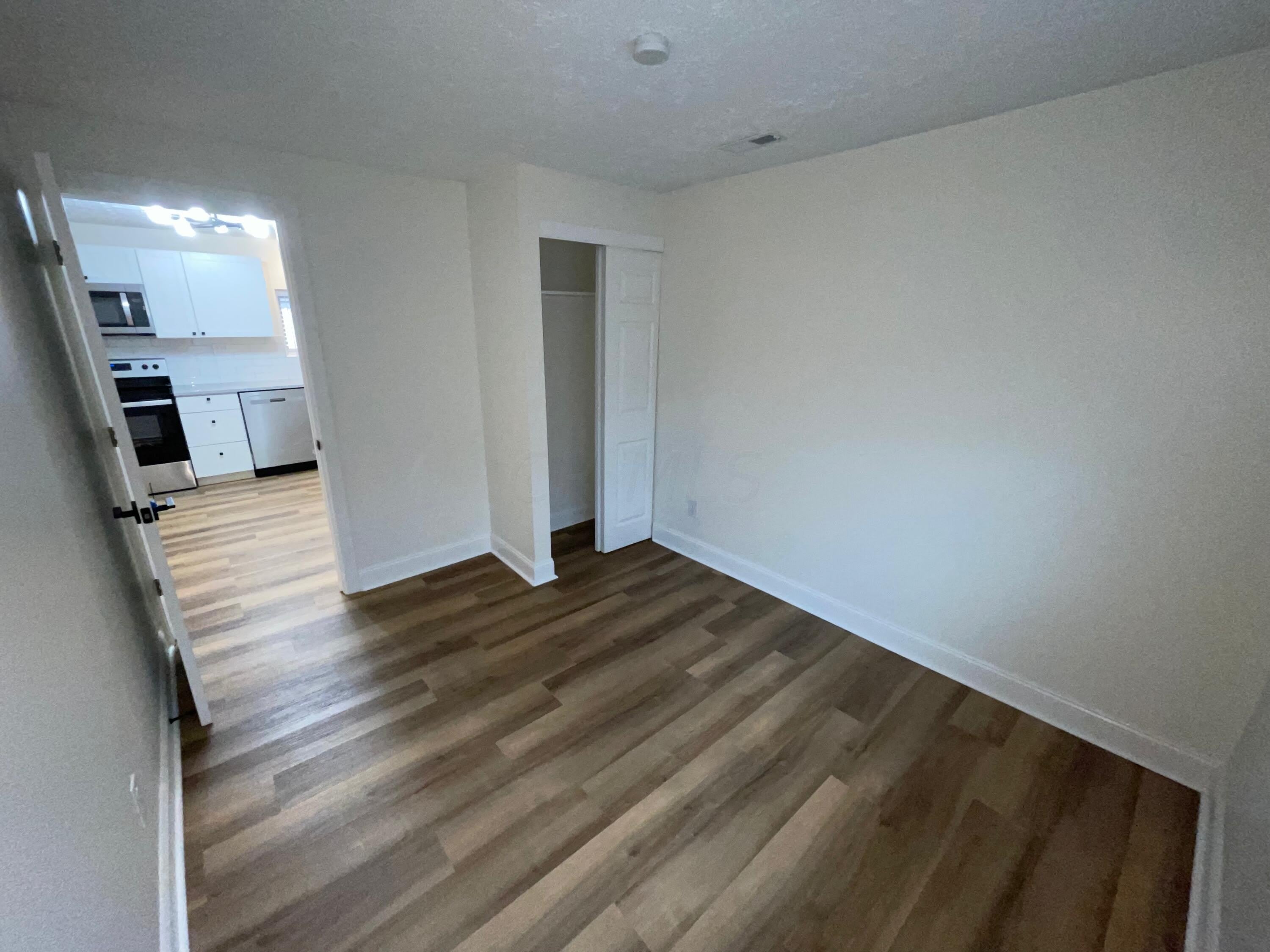 1855 Tanis Drive – photo 5