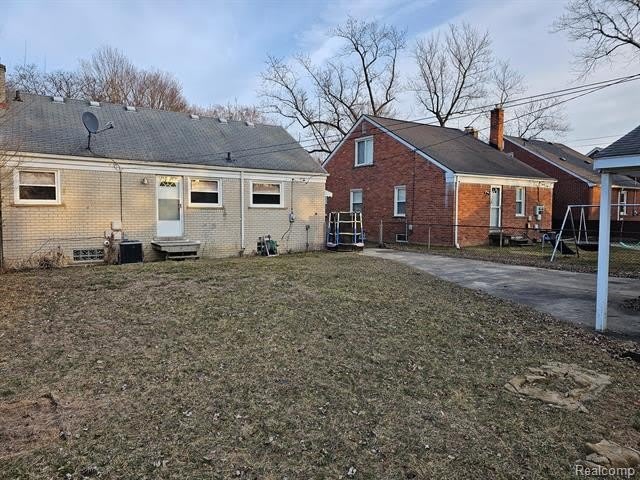 1501 N SILVERY Lane – photo 5