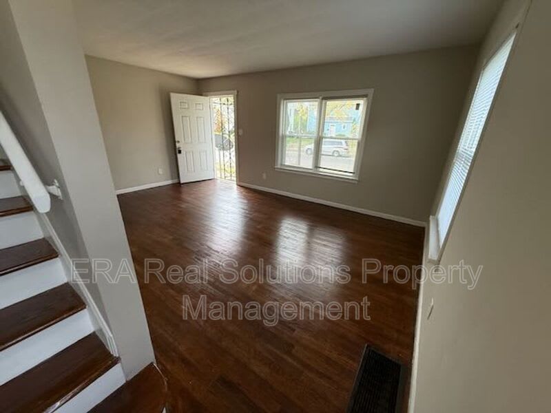 2886 Bellwood Ave. – photo 3