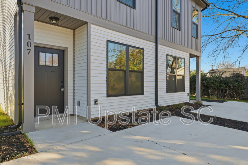 107 Virginia Avenue – photo 1