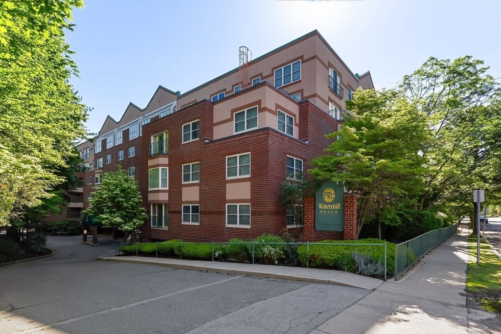 1 Watermill Pl – photo 1