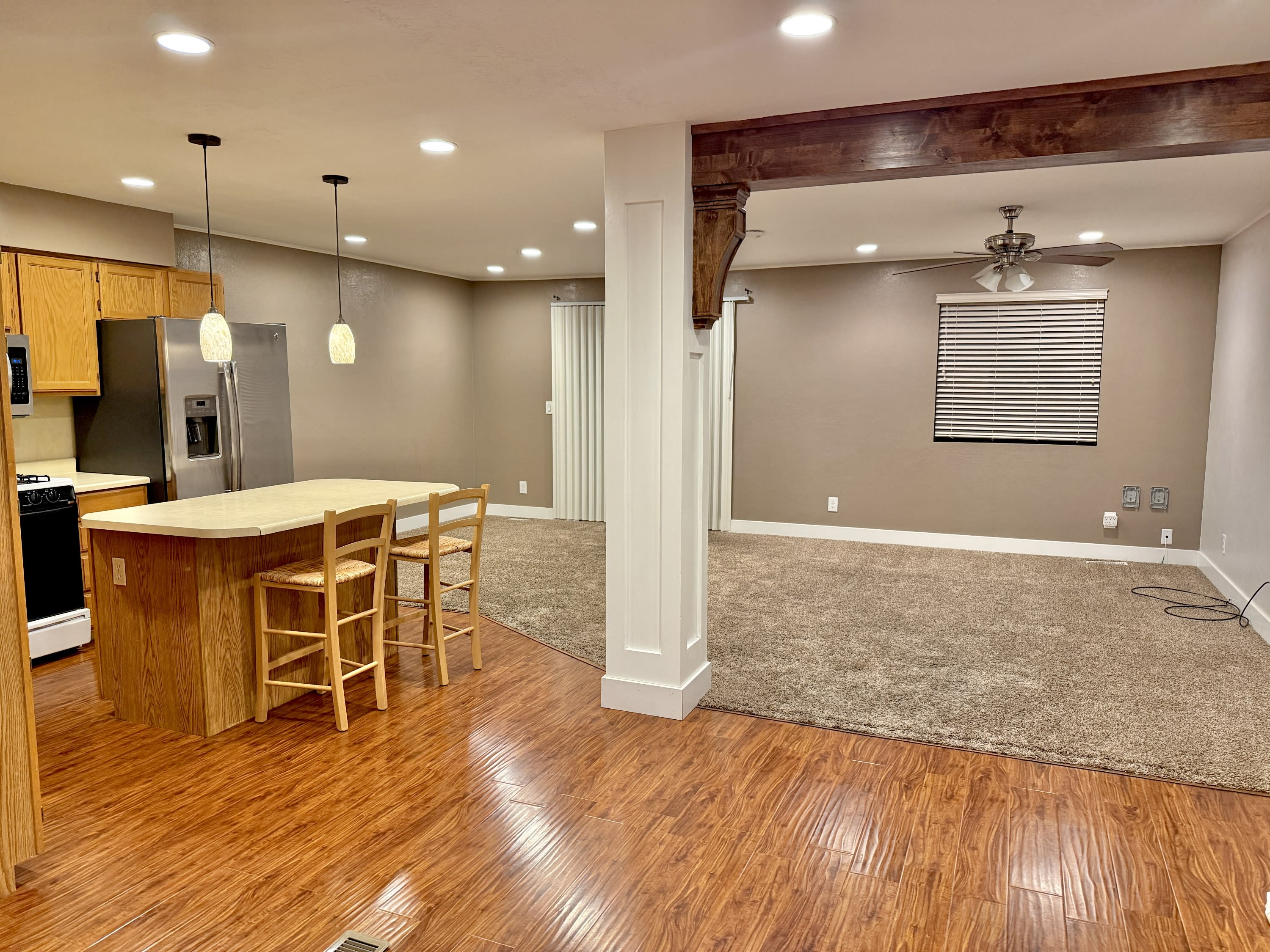 7426 S 700 E – photo 5