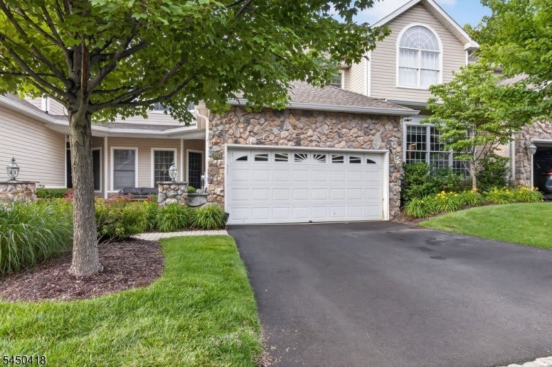 90 Winged Foot Dr – photo 2