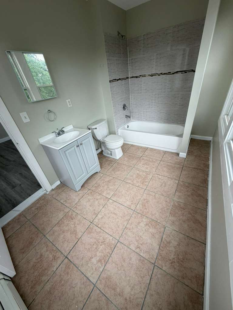 27 29 N Munn Ave – photo 5