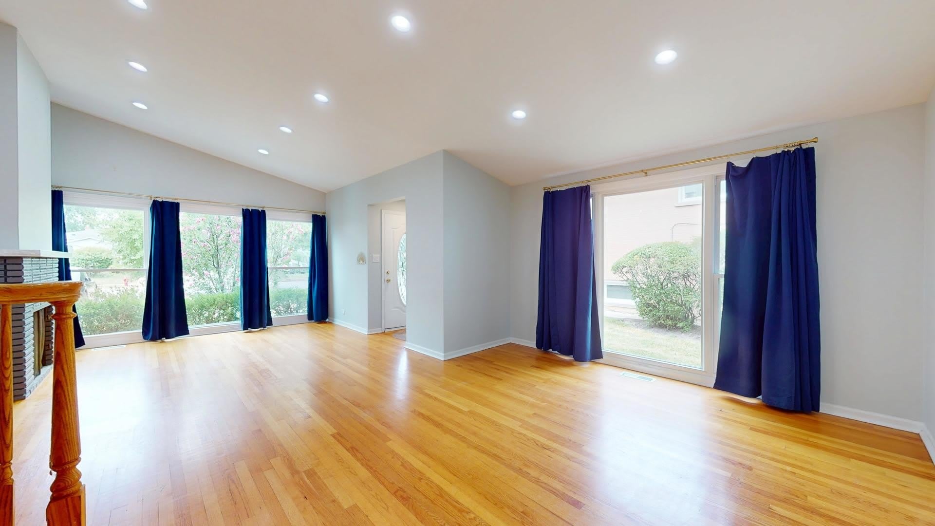 9131 Kilbourn Avenue – photo 4