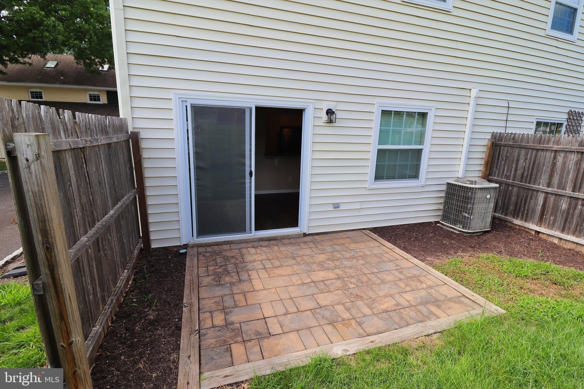 123 N STATION Street – photo 2