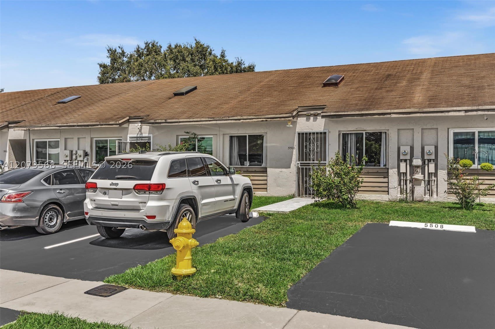 5506 SW 28th Ter – photo 2