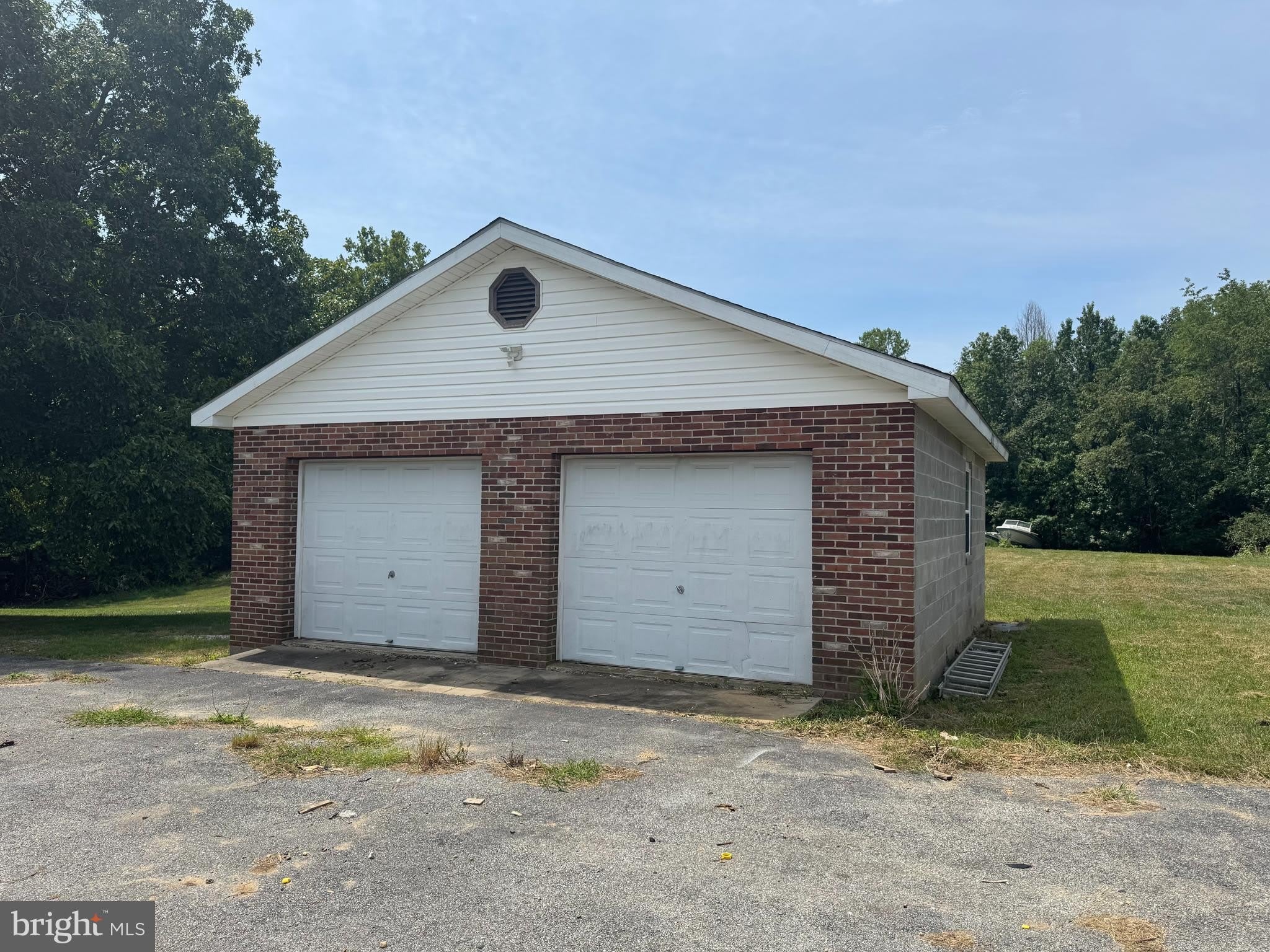 12381 GROSSTOWN Road – photo 4