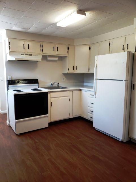 516 1 2 Avenue E – photo 2