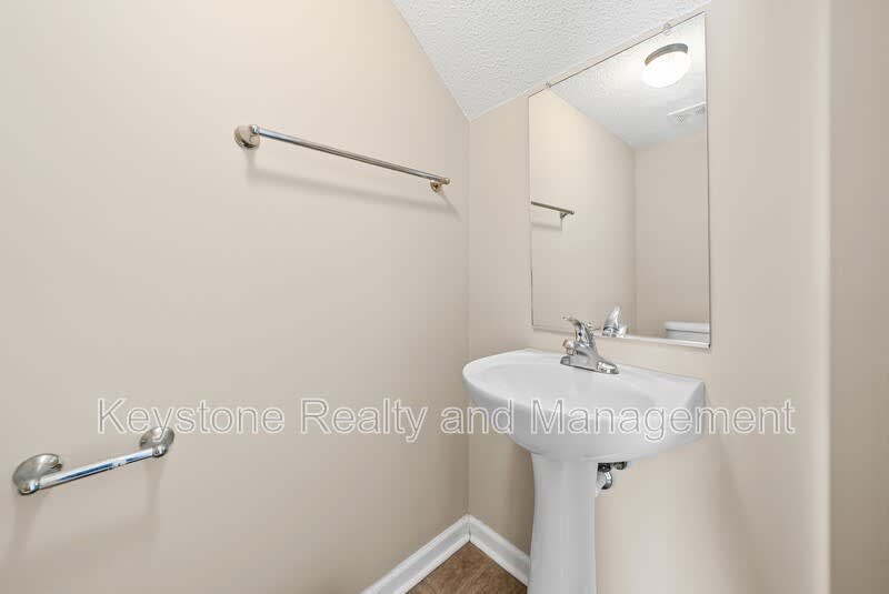 816 Oak Arbor Court – photo 4