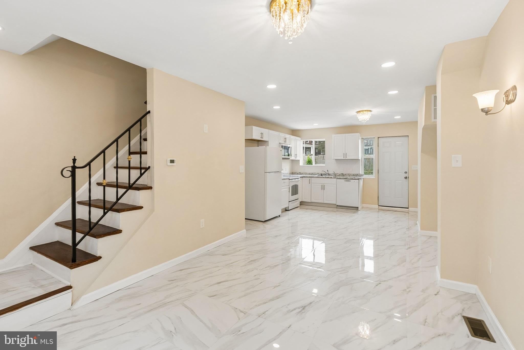 4706 ALHAMBRA Avenue – photo 2