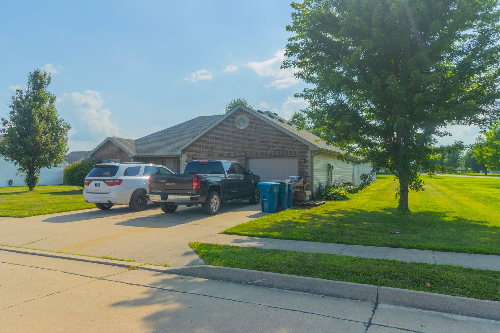 Spacious 3BR Ashland Home w/ 2-Car Garage & Large Backyard – photo 2