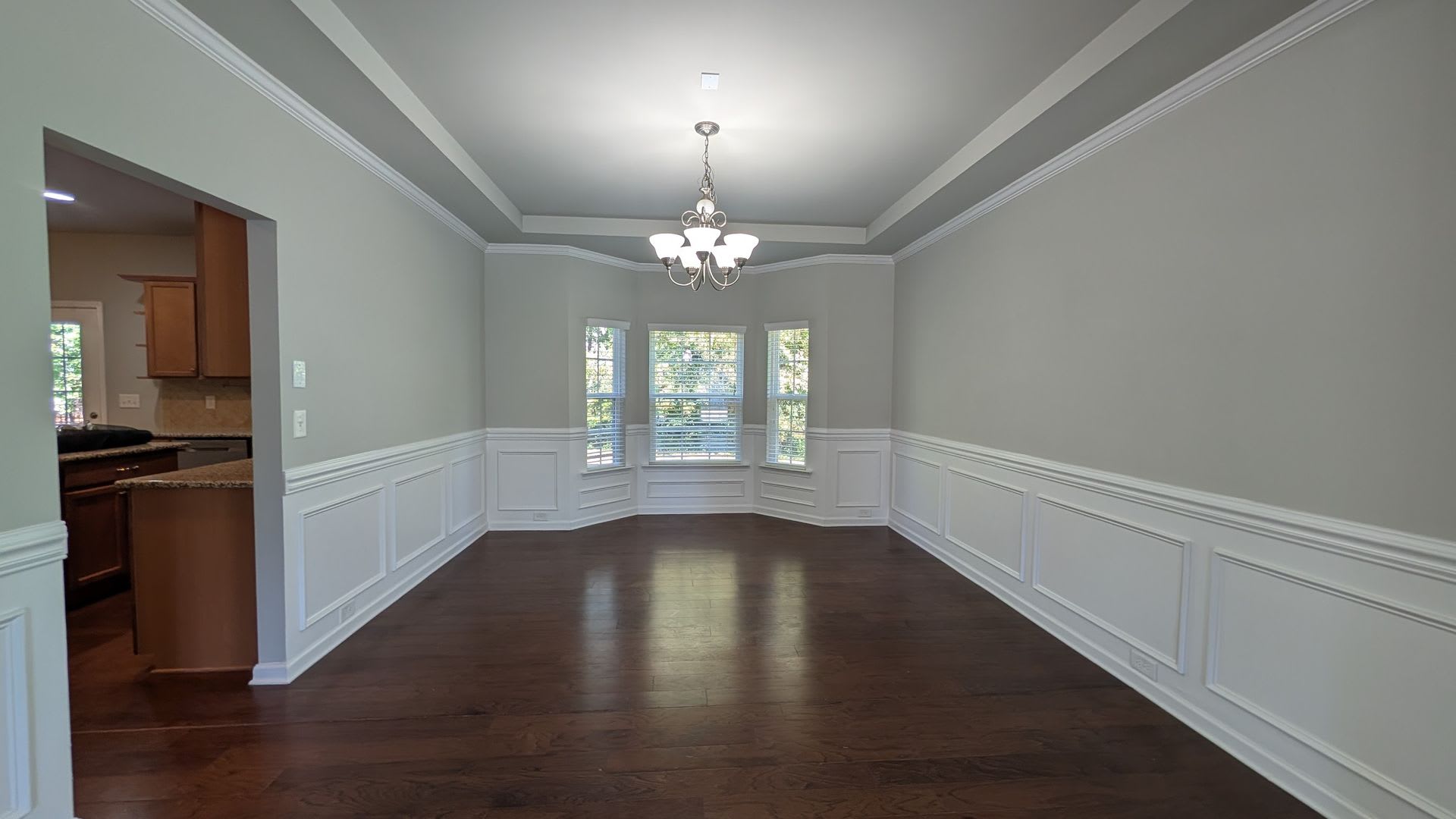 Stunning 7 Bedroom House with a Loft and Updated Kitchen in Harrisburg – photo 5