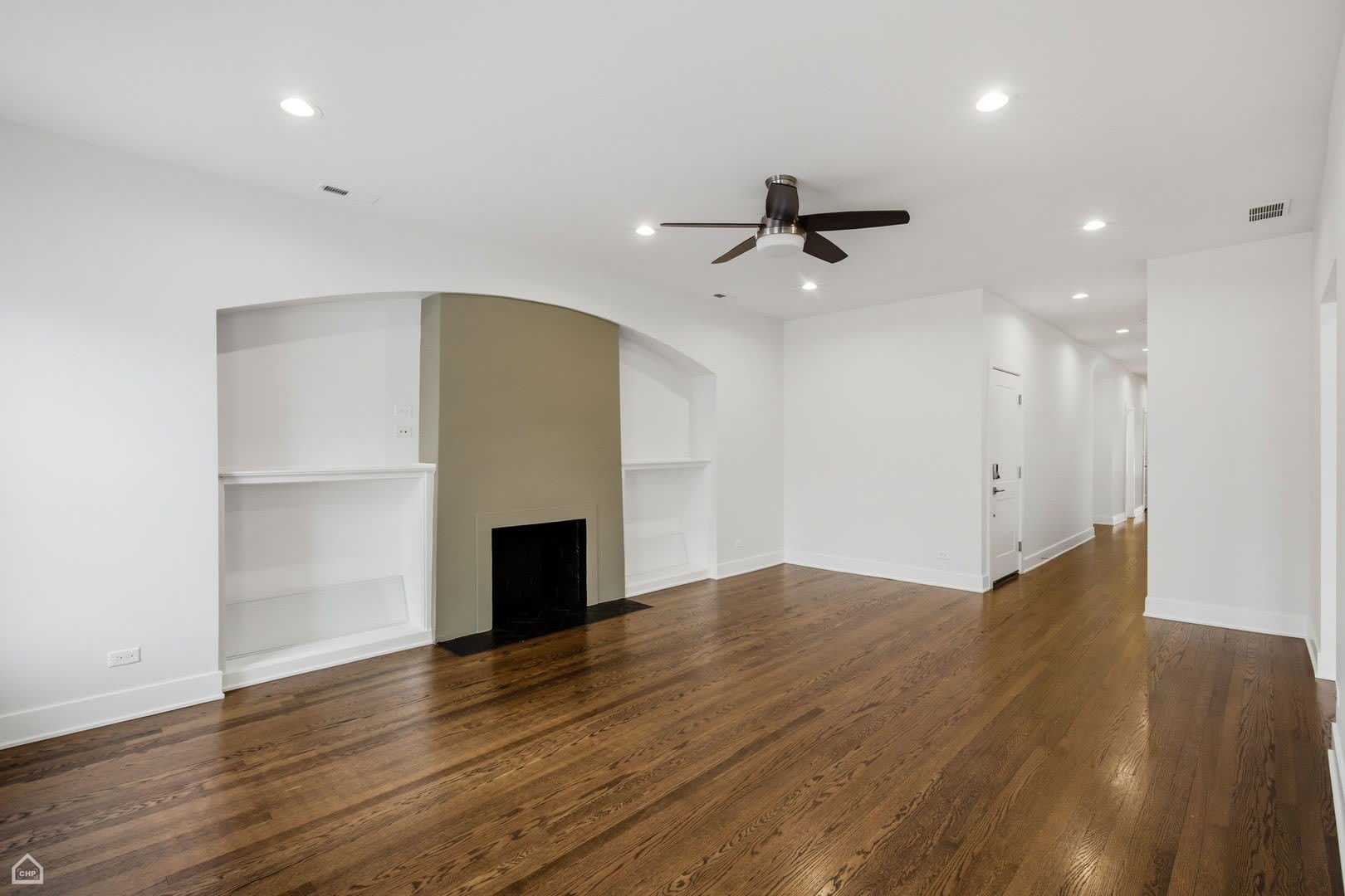 6914 N Sheridan Road – photo 4