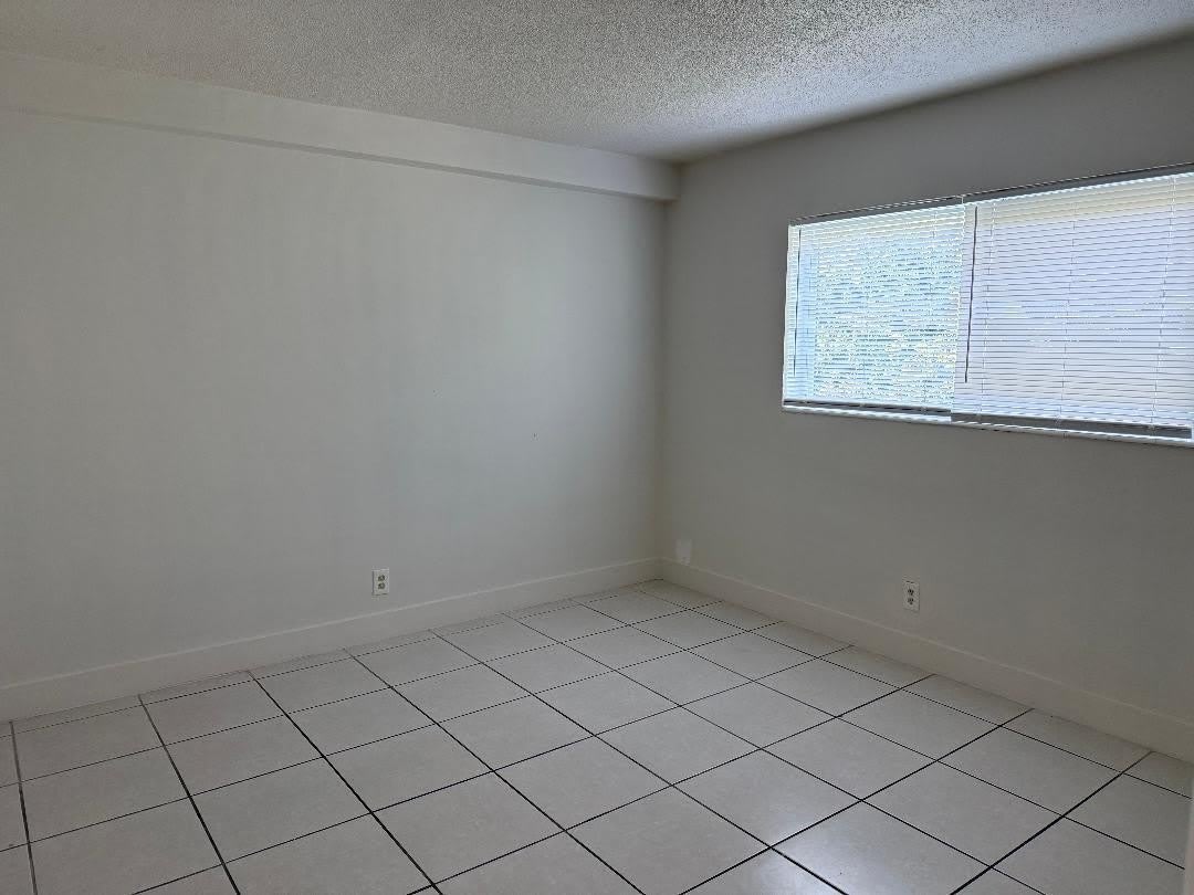 1913 NE 2nd Street – photo 4