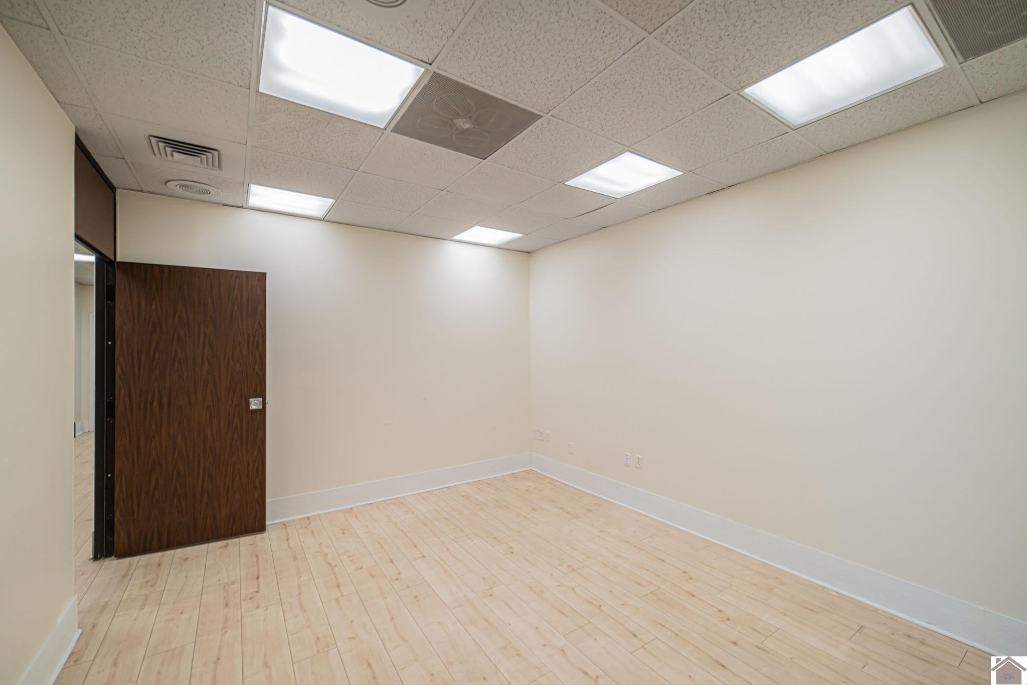 1016 Main St – photo 3