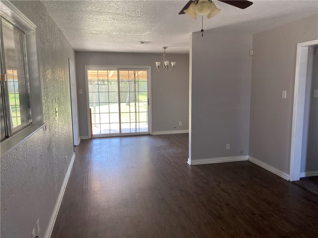 1233 Baywood Lane – photo 2