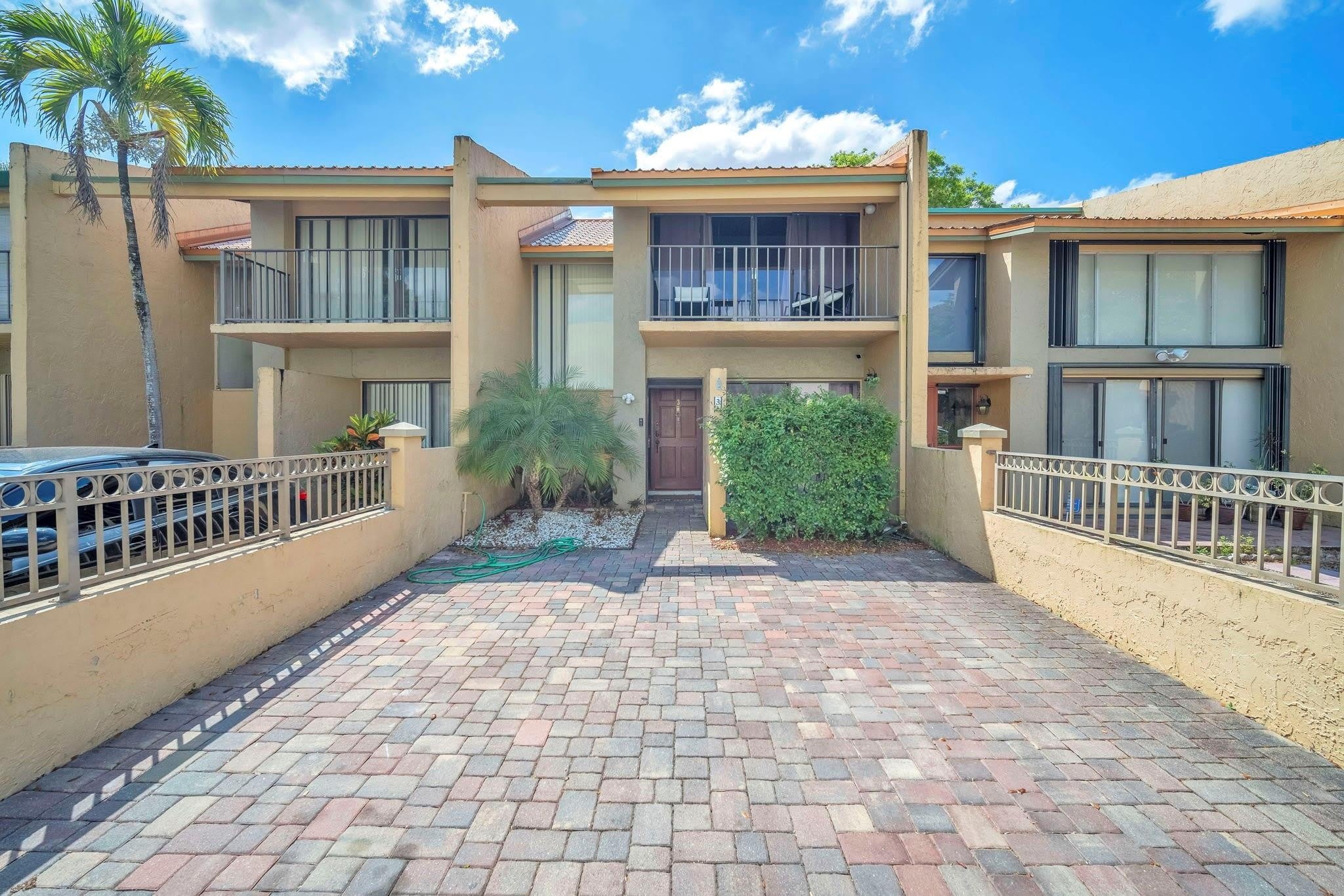 740 E Coco Plum Circle – photo 1