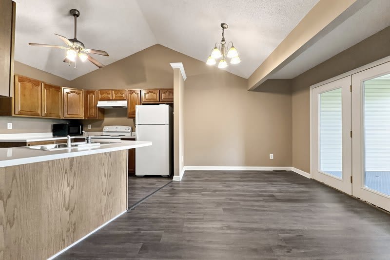 106 Stone Henge Lane – photo 2