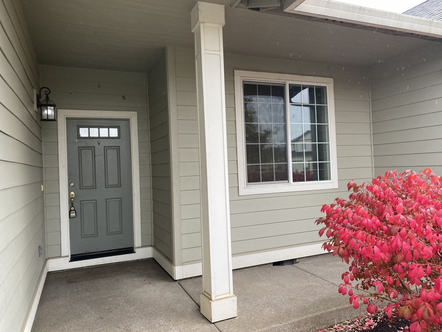 Charming Newer Build in The Reserve – Junction City Gem! – photo 2
