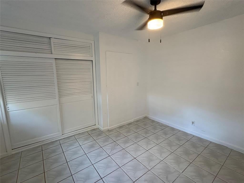 9200 Nw 38Th Drive – photo 5