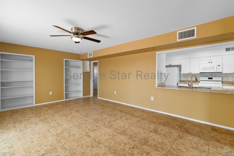 9425 W Rolling Hills Dr – photo 5