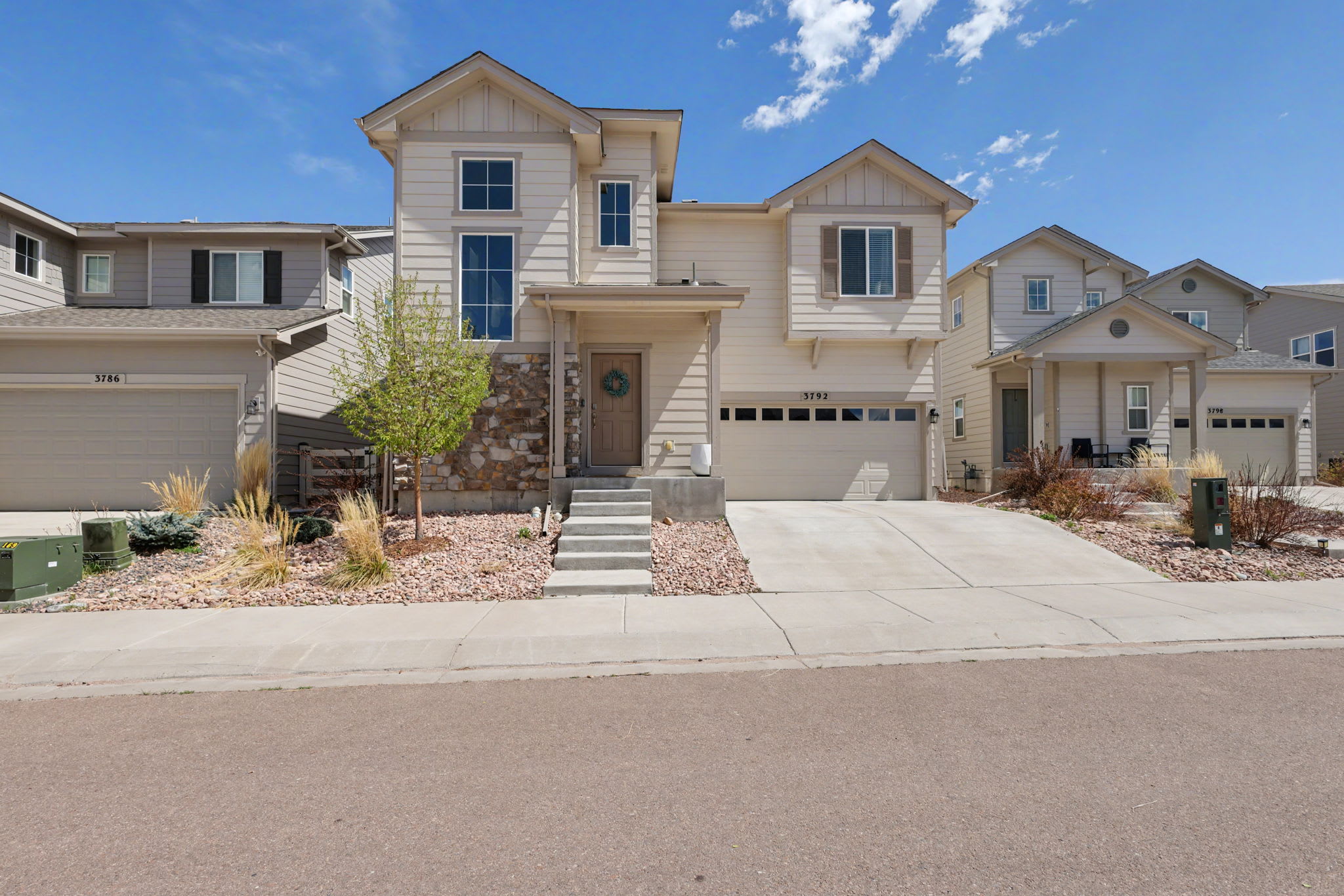 3792 Vineyard Circle – photo 2
