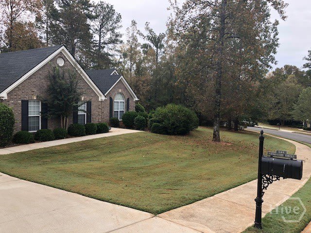 225 Lexington Circle – photo 2