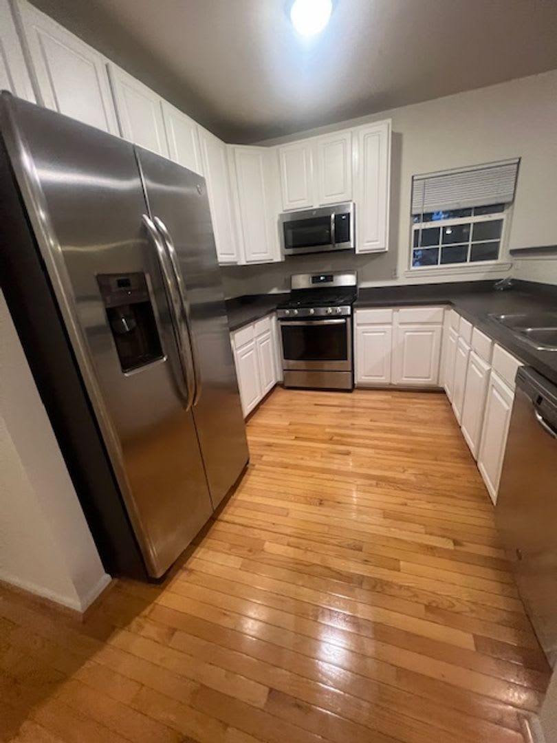 1053 Maiden Lane – photo 3