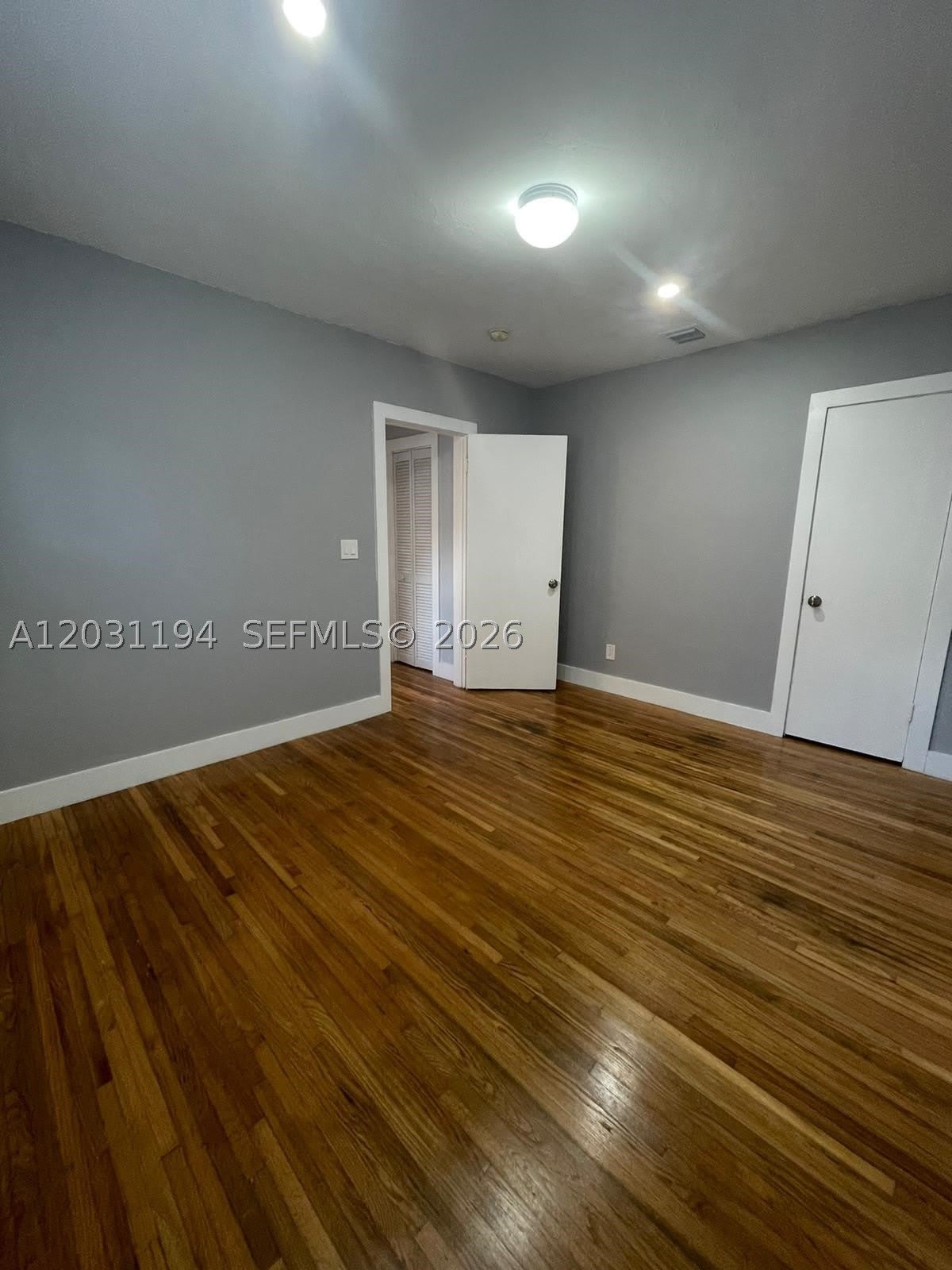 1155 NE 111th St – photo 3