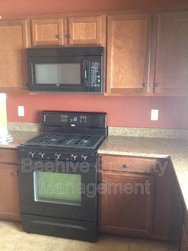2947 N Evergreen St – photo 2