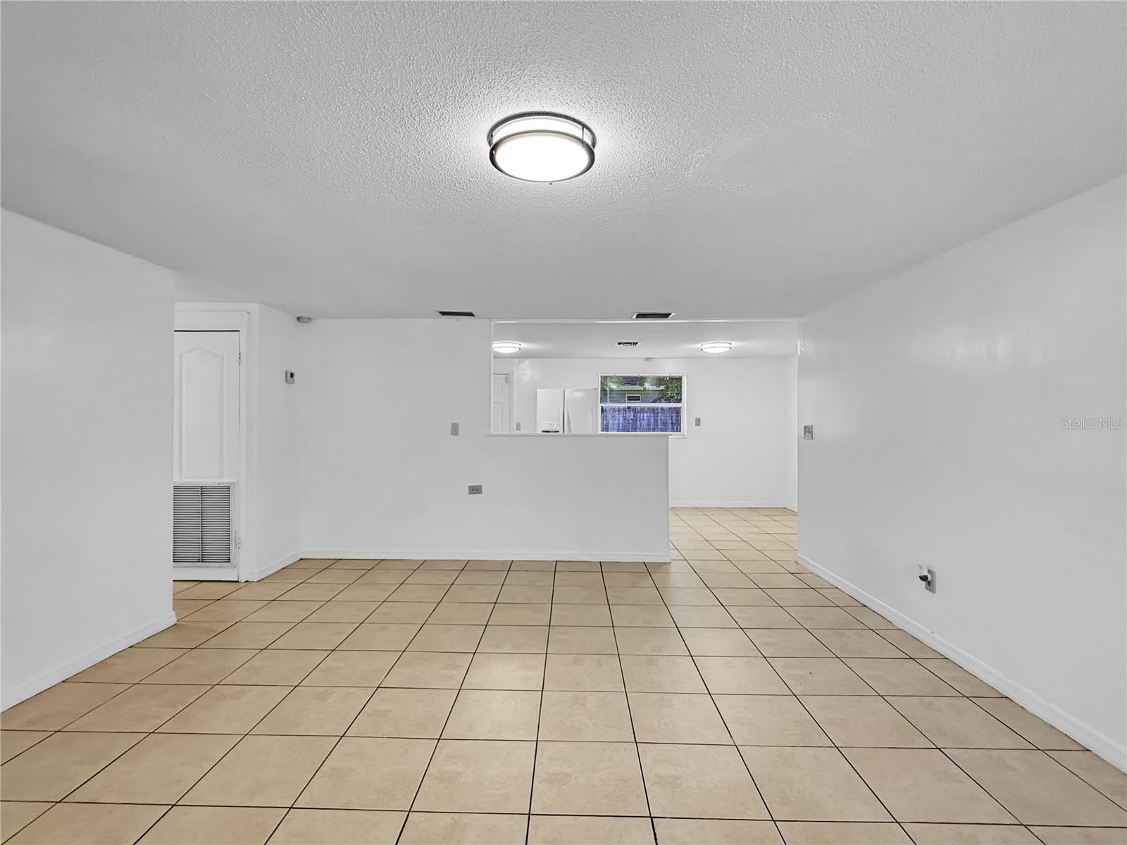 1821 BELLGROVE Street – photo 3