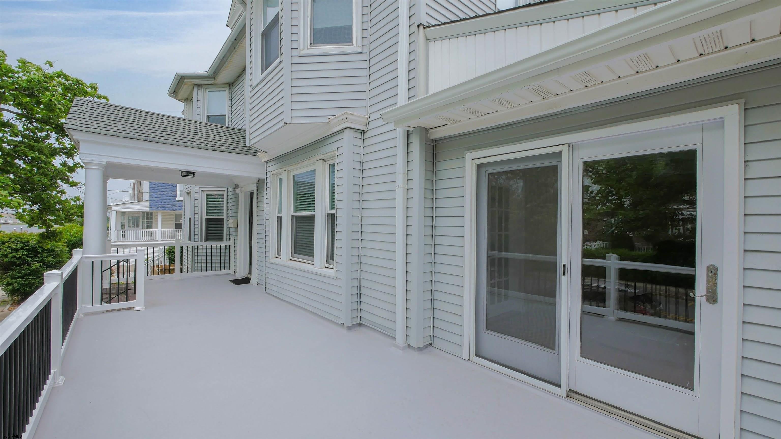 1 N Surrey Ave – photo 5