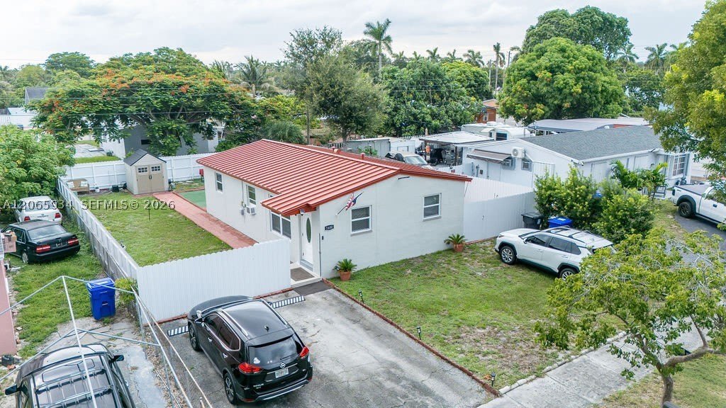 1600 N 68th Ave – photo 4